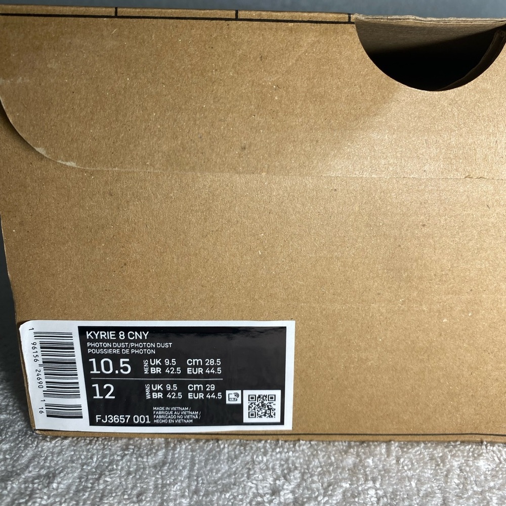 Rare Kyrie 8 Chinese New Year Photon Dust Size 10.5 - Picture 9 of 9